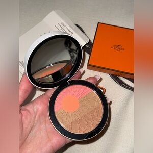 BNIB LIMITED EDITION SOLEIL D'HERMES Sun-kissed Glow Powder Face and Cheeks